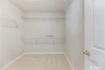 Large walk in closet attache