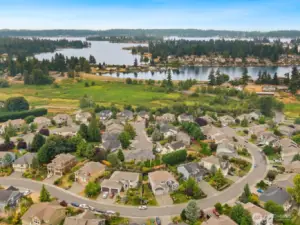 Just minutes to Lake Tapps recreation, amenities, freeways and train station!