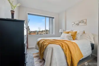 4th bedroom with closet