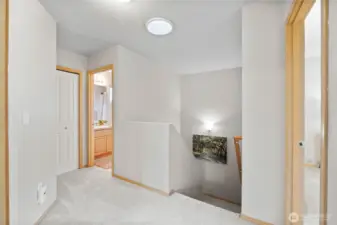 Upper landing area to 3 bedrooms and baths.