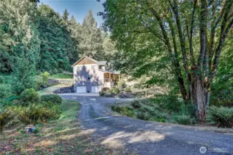 Lovely and serene acreage gives you the peace and serenity you have been craving but the convenience of living just a few minutes to downtown Silverdale, the Brownsville Marina, Bremerton Ferry and Naval Base Kitsap.