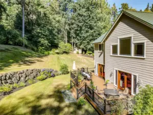 The view of the yard is spectacular from both the front and back decks.