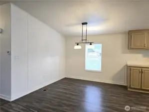 Bright and welcoming dining space located just off the kitchen, ideal for gatherings, casual meals, or hosting friends and family.