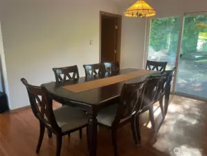 Dining set included in sale