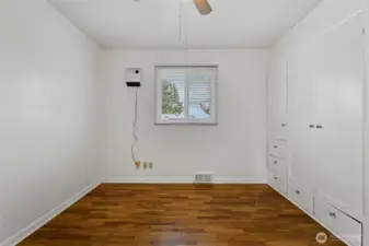 Bedroom 2  on the 1 story side