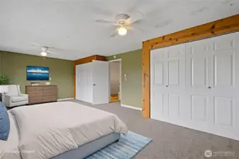Upper level bedroom 2  on the 1.5 story side