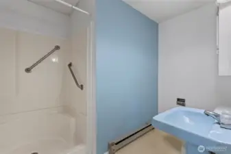 Upper level bathroom  on the 1.5 story side
