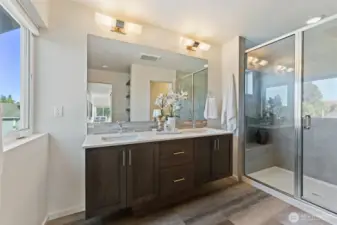 Gorgeous spa-like bath
