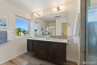 Double sinks makes getting ready in the morning a breeze