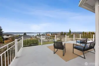 Wide, expansive View Deck - Let's Party!