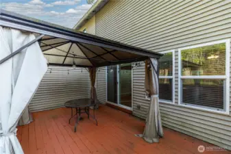 Huge Deck with Gazbo
