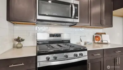 Stainless Steel Whirlpool Appliances. Pictures are for representational purposes only, colors and features may vary.