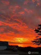 Soak in the beautiful west-facing sun from the side deck - ideal for sunset views and afternoon warmth.