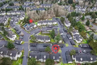 Excellent location in the complex! Close to the clubhouse, mailboxes, and trash!