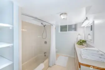 Lower level full bathroom.