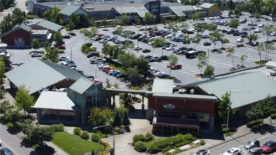 Stroll to shopping and dining at Lakeland Town Center