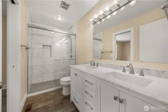 Guest room with walk-in closet