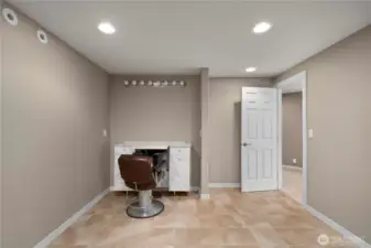Lower Level Salon Room