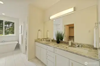 Primary En Suite