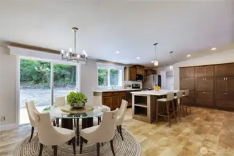 Kitchen dining area