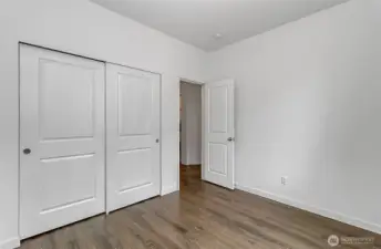 Large closet space in guest bedroom