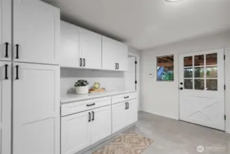 Lower level mud room