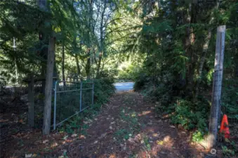Options for a secondary access of 64th for Easy driveway access NOT on the KP