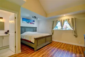 Spacious Primary Suite