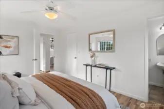 Primary bedroom with ensuite and walk-in-closet