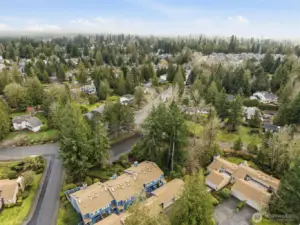 Amazing location, walkable to Cedar Creek Park Hiking and Biking trails.