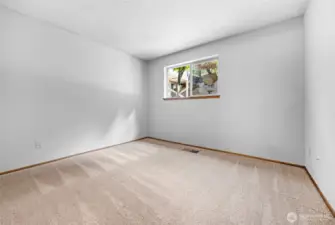 Second bedroom.