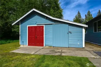 Part pump house, part garden shed.