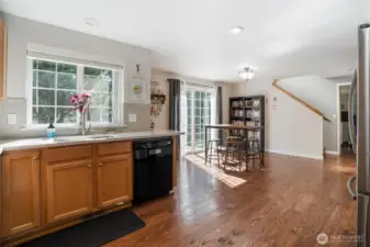 From Laundry to Kitchen with Eating Space