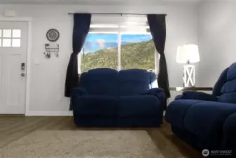 Look at those mountain views out the window!