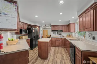 Open Kitchen w/ Island