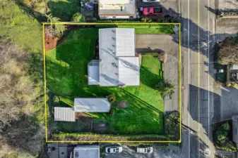 Yellow lines are approximate property bounderies