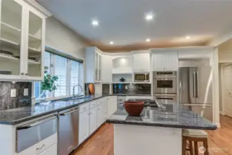 Double ovens, warming drawers