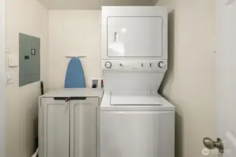 ADU. Stackable washer & dryer.