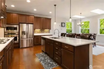 All appliances stay!