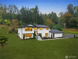 Come to this beautifully updated home in Snohomish!