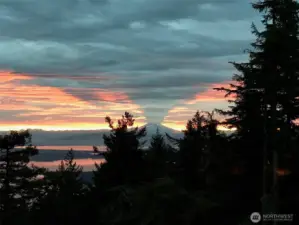 Mt. Baker greeting the day