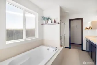 5 piece primary bath