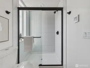 Ensuite shower