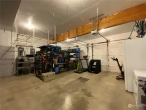 Large Garage!