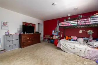 Unit B primary bedroom