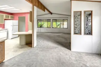 Double-wide, 1,435 sqft manufactured home!