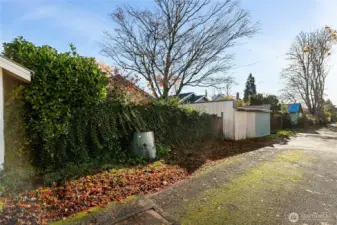 Alley with room for parking