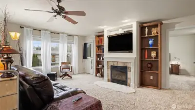 A perfect setting to relax by the fireplace and enjoy quiet, cozy evenings at home.