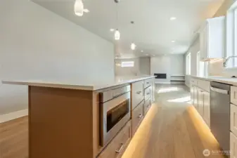 Under and over cabinet lighting