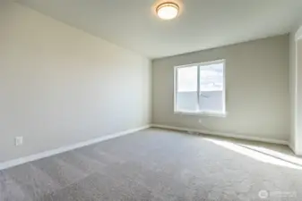 Large guest bedrooms